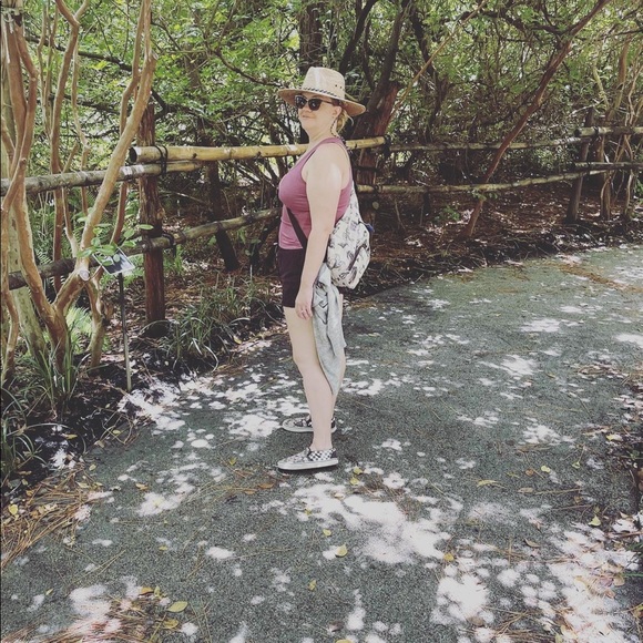 Meet your Posher, Heather - Picture 7 of 7